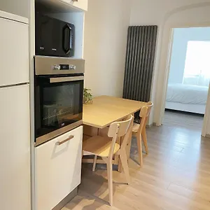 Apartment Sweet With Big Terrace, Brüssel